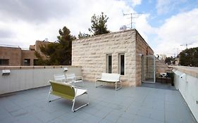 Shlomo Molkho Luxury Apartment By Nimizz